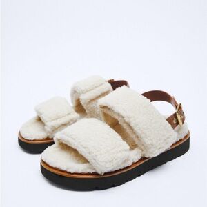 Zara FAUX SHEARLING FLAT SANDALS